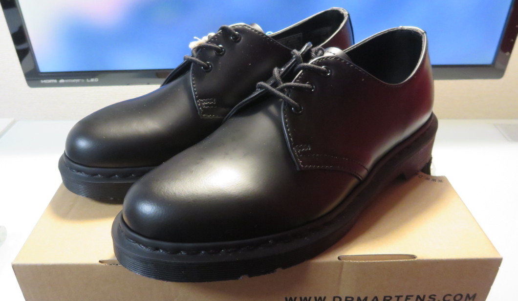 Dr.Martens ドクターマーチン 3ホール 黒ステッチ - ローファー/革靴
